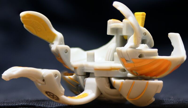 File:Haos Strikeflier complete open back.jpg