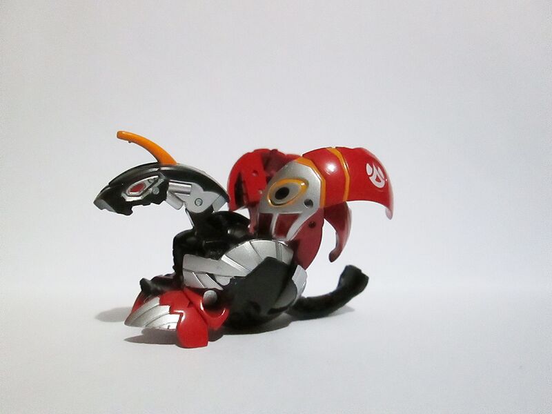 File:KeithStrife Pyrus HeliosMk2.JPG