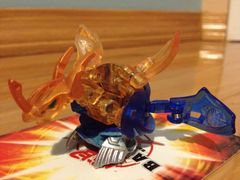 BAKUGAN PYRUS TRANSLUCENT Mutant Mercury Dragonoid Head & Taylean Bottom Rare EUR 282,95 - FR