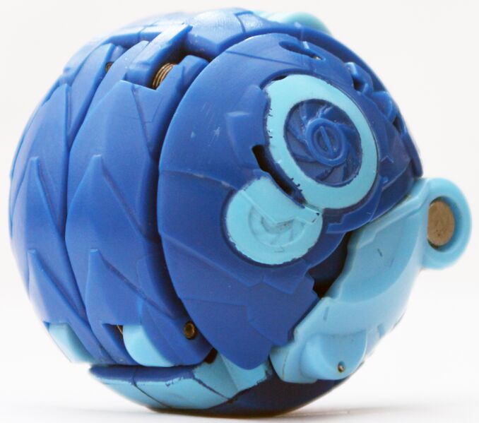 File:Aquos Nillious Ultra closed front.JPG