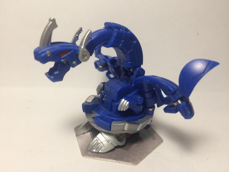 File:Aquos Iron Dragonoid 790G.jpg